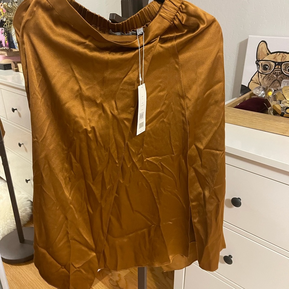 Vince silk skirt brand new
